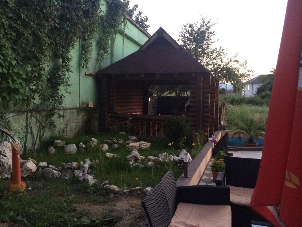 Guesthouse Avenue Kirkovo  Kültér fotó
